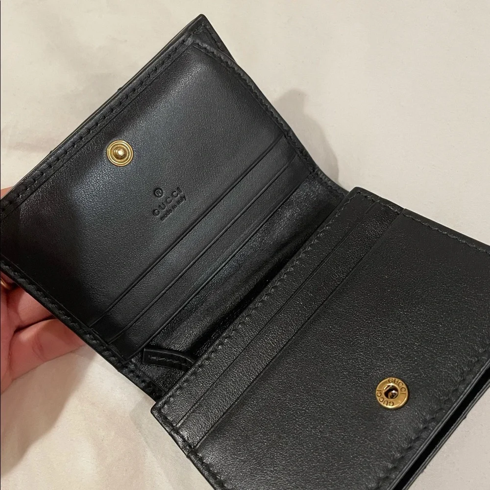 Gucci Black Wallet with Gold Logo - Picture 4 of 5